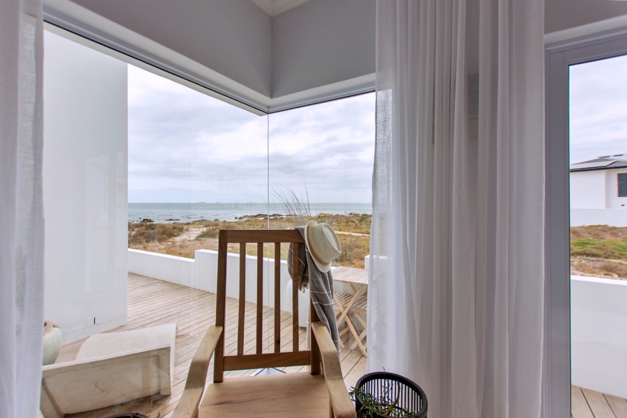 4 Bedroom Property for Sale in Sandy Point Western Cape